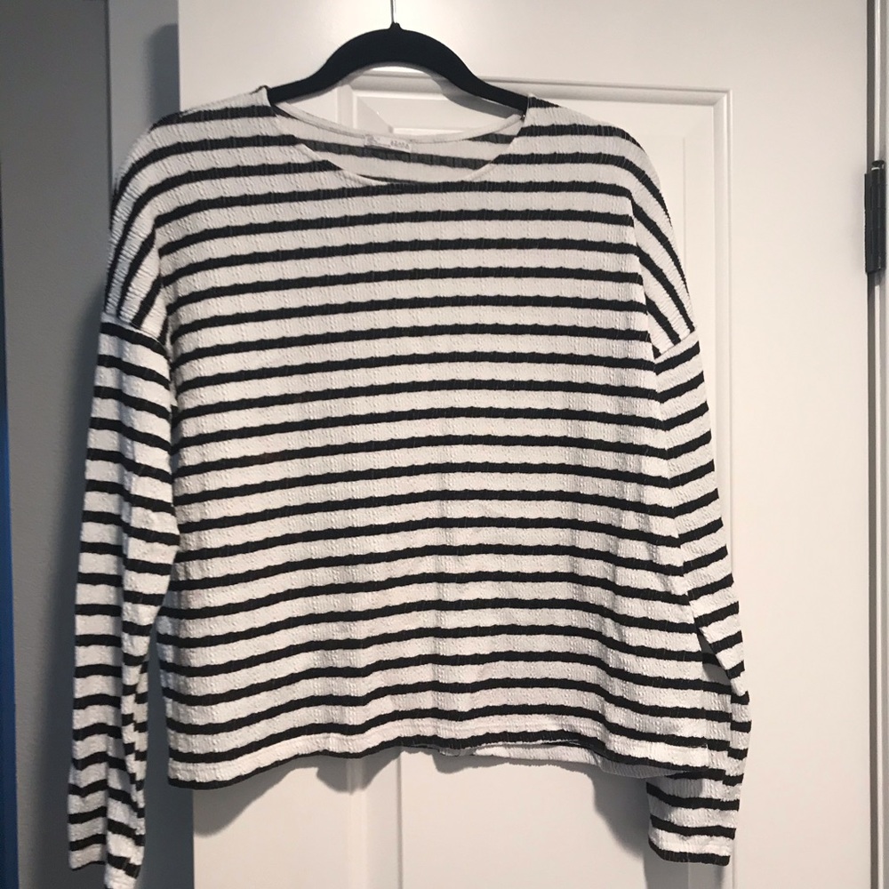 stripped light crewneck